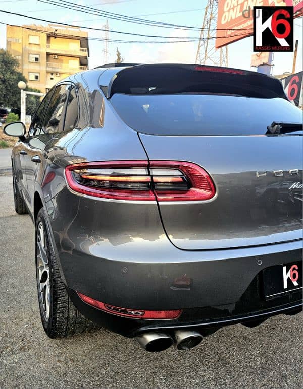 Porsche Macan S Clean Carfax 14