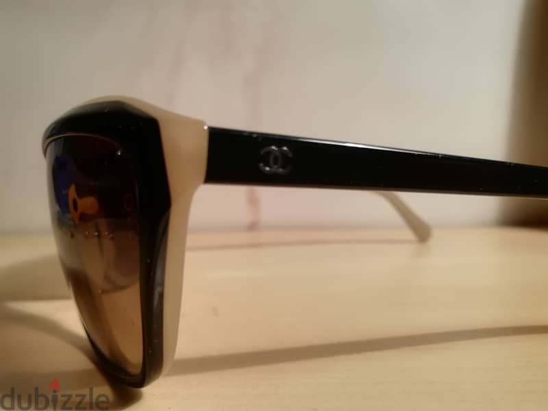 Chanel  5153 original sunglasses no scratches 2