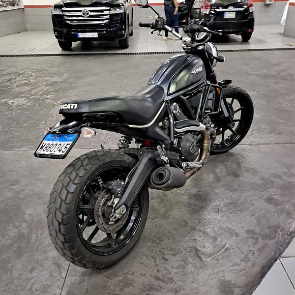 ducati scrambler 2