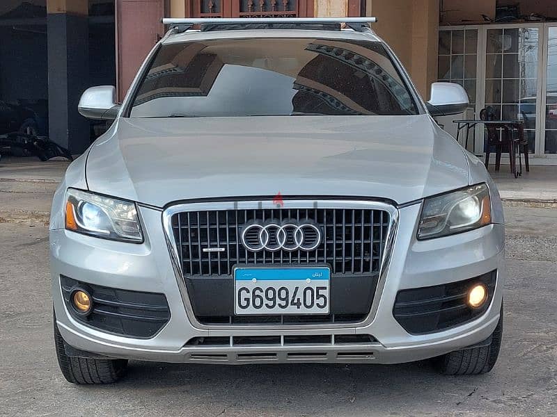 Audi Q5 2009 kayen cherke full options 1