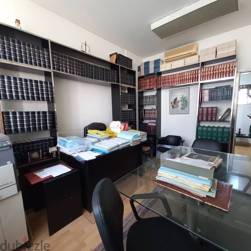 Furnished or not office for sale in Jal el dibمكتب مفروش أو غير مفروش 2