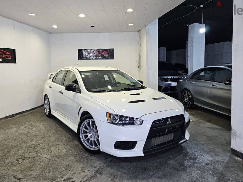 2015 Mitsubishi Evolution X RS 28000 Km Only Company Source 0Accidents 1