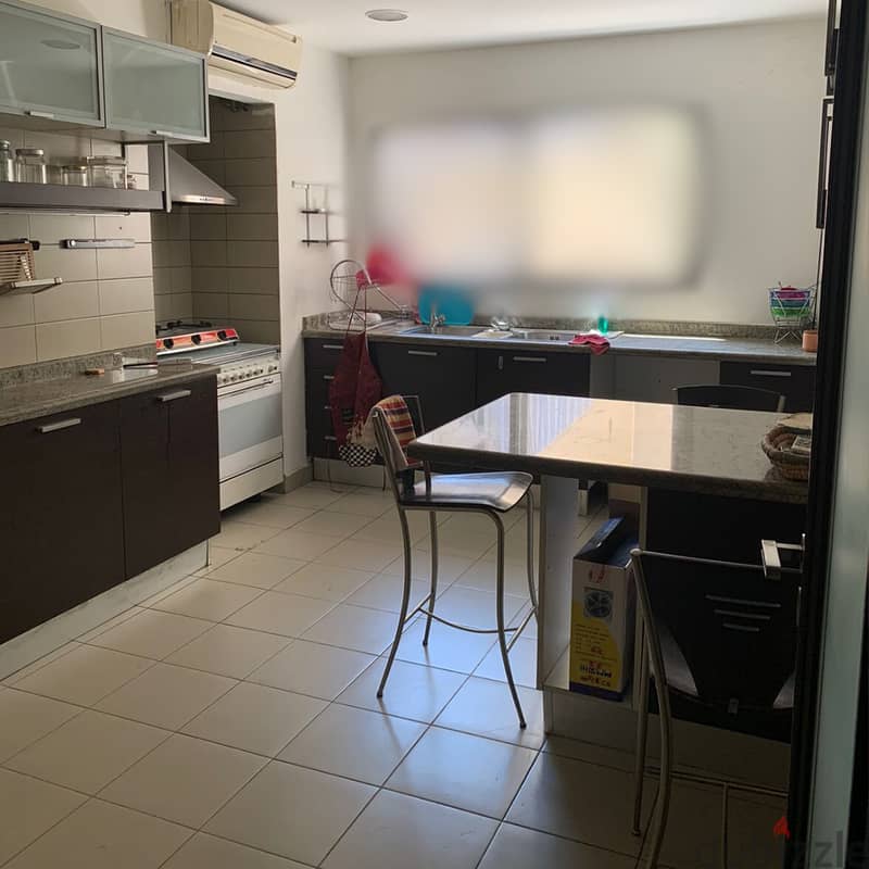 RA24-3704 Spacious Apartment 240 m² for Sale in Hamra 4