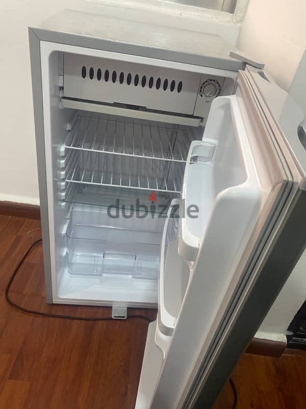 Mini Fridge with Freezer 1