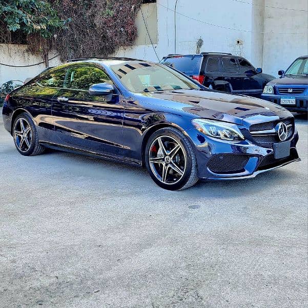 Mercedes-Benz C300 4MATIC AMG EDITION ONE 2017 اجنبية شبه جديدة 4