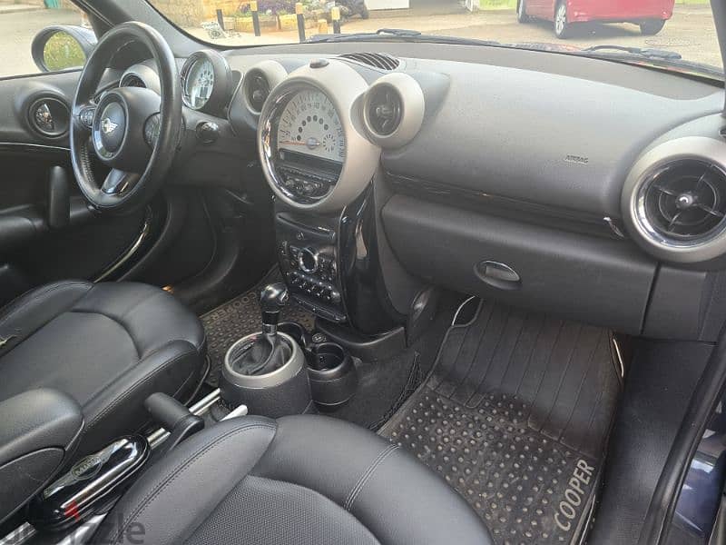 MINI Cooper S Countryman 2012 10