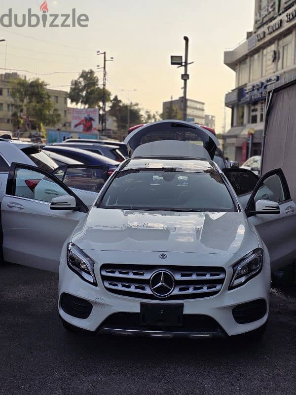 Mercedes-Benz GLA-Class 2018 12