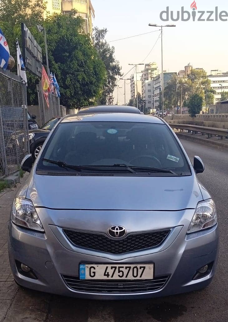 Toyota Yaris 2010 1