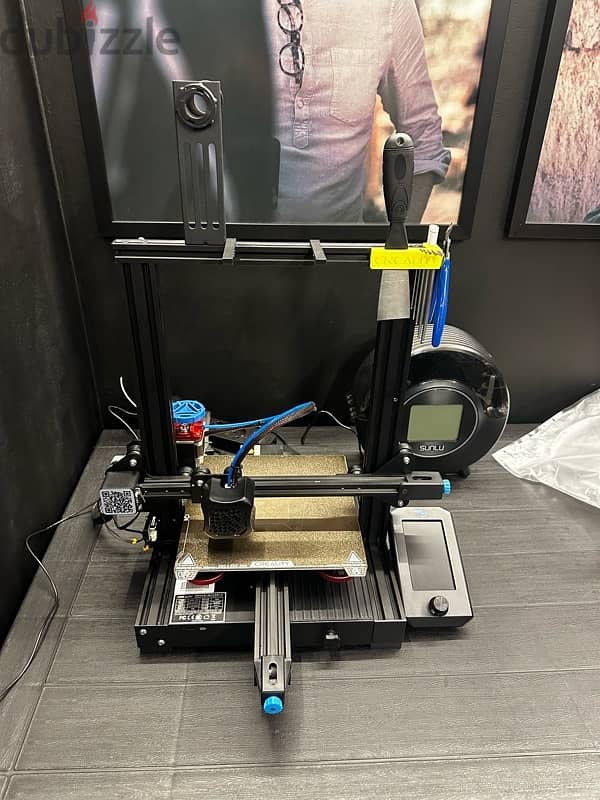 Creality Ender 3 v2 3d printer 0