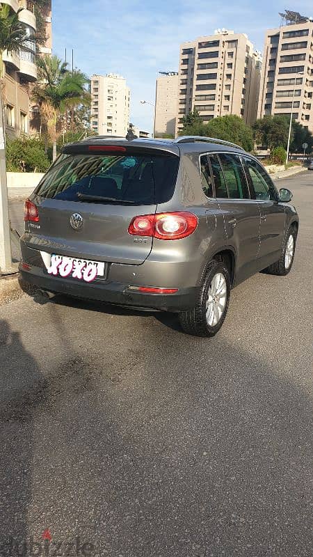 Volkswagen Golf 2009 1