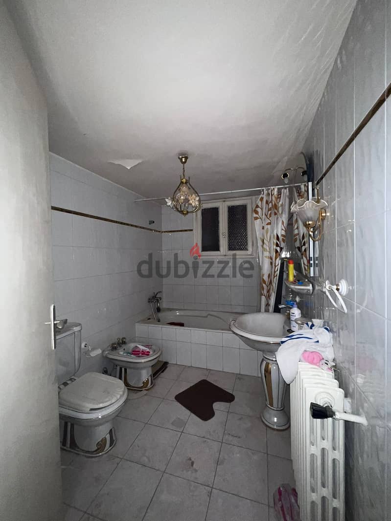 Aparmtent for sale in Baabdat شقة للبيع في بعبدات 12