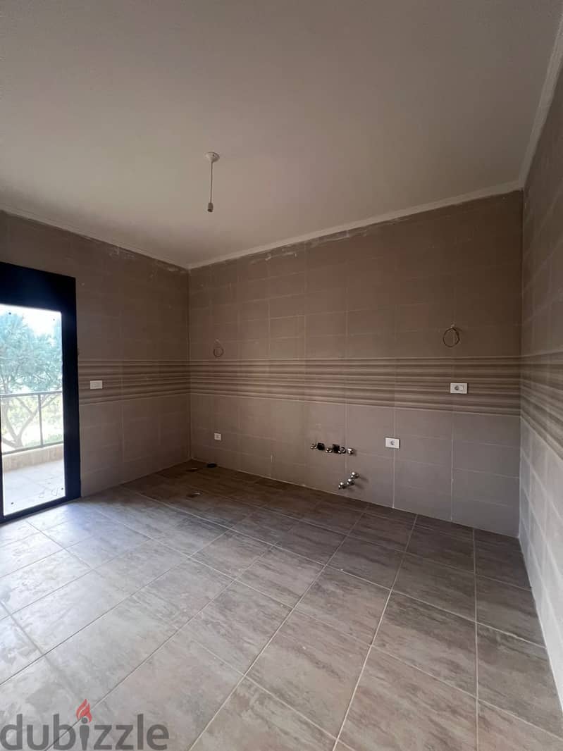 Apartment for sale in mar chaaya شقة للبيع في مار شعيا 4