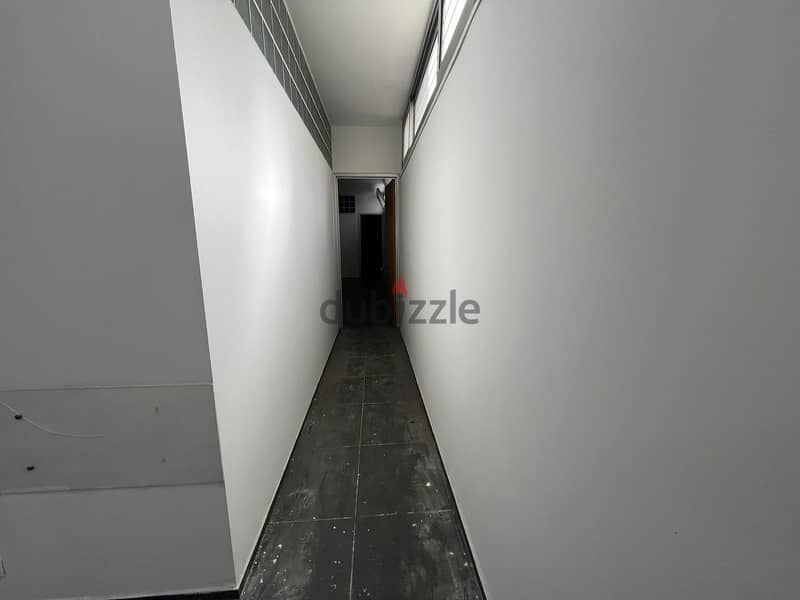 Large warehouse for sale in sakiet al-janzeer مستودع كبير للبيع 3