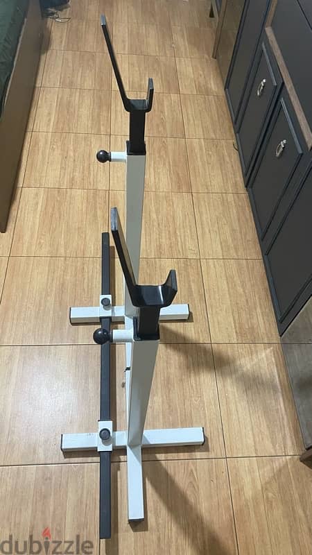 Adjustable squat rack 1