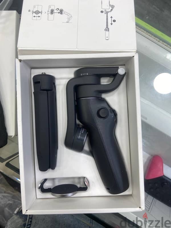 DJI  osmo mobile 6 tripod 1