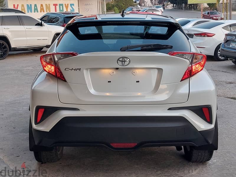 Toyota C-HR model 2018 super clean ajnabe 5