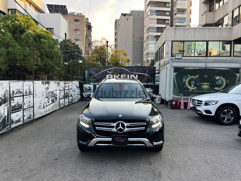 Mercedes-Benz GLC 300 4-Matic 2017 1