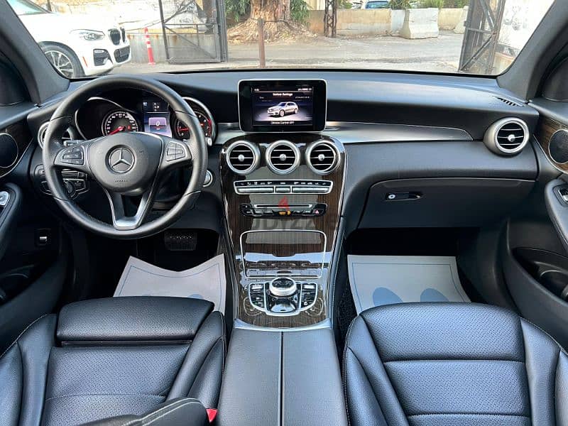 Mercedes-Benz GLC 300 4-Matic 2017 4