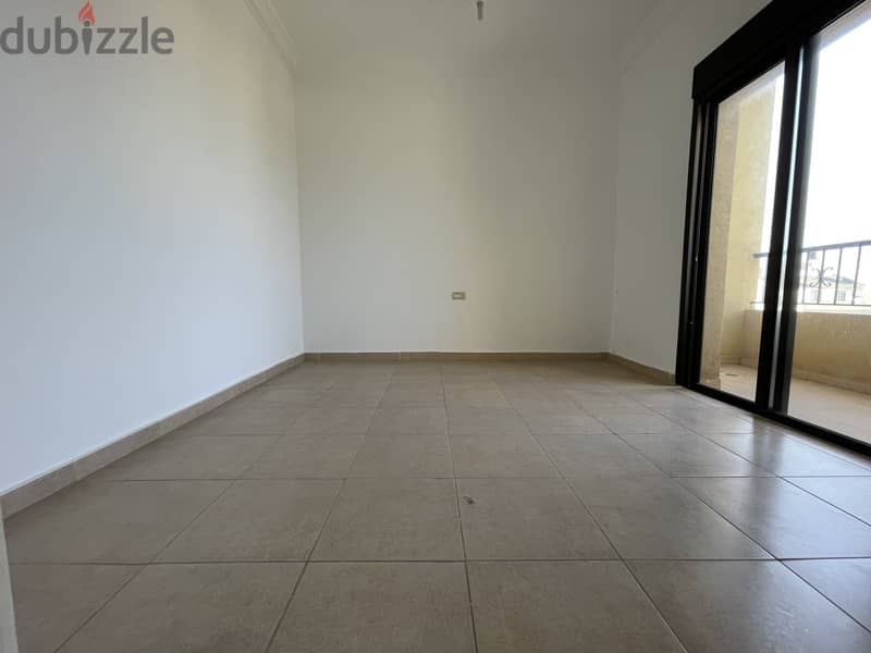 140SM Apartment For Sale In Zouk Mikaelشقة للبيع في زوق مكايل#RK109626 4