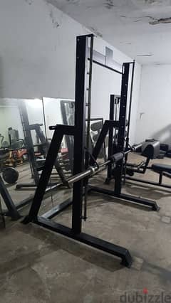 smith machine 03027072 GEO SPORT EQUIPMENT معدات نوادي رياضيه مستعمل و 0