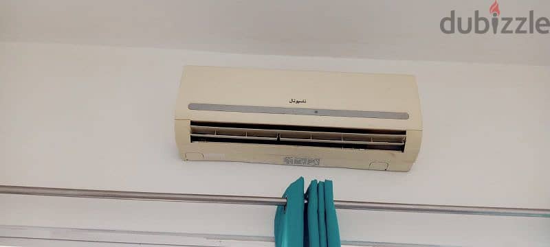 ac 12000 very good condition 0