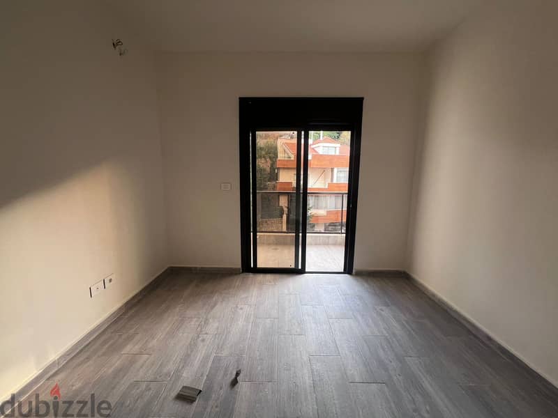 Apartment for sale in Mar Chaaya شقة للبيع في مار شعيا 7