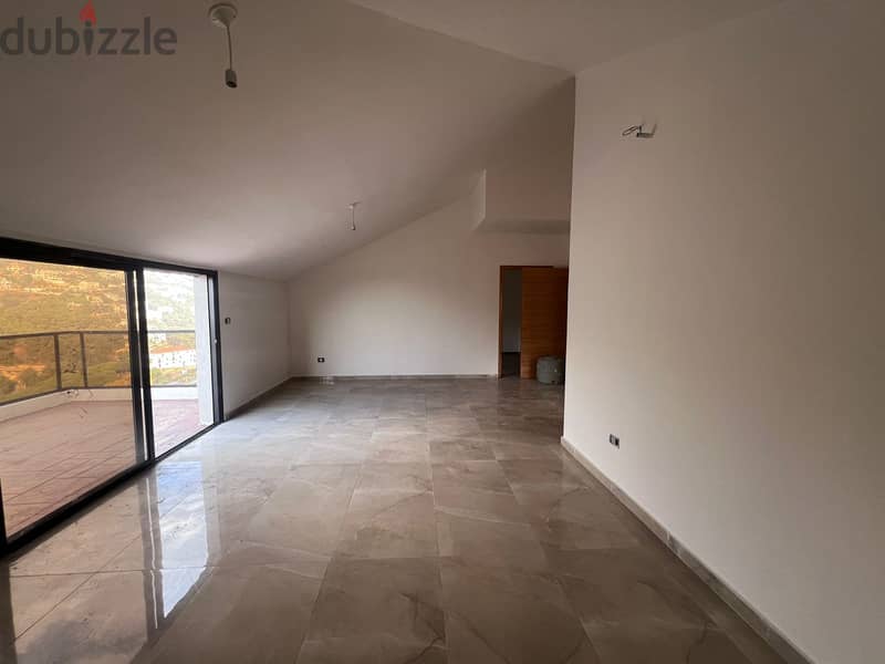 Apartment for sale in Mar Chaaya شقة للبيع في مار شعيا 7