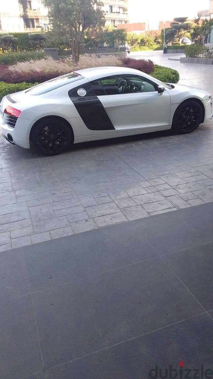 Audi R8 2014 1