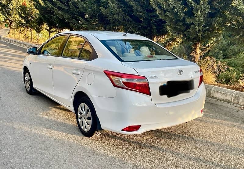 Toyota Yaris 2015 3