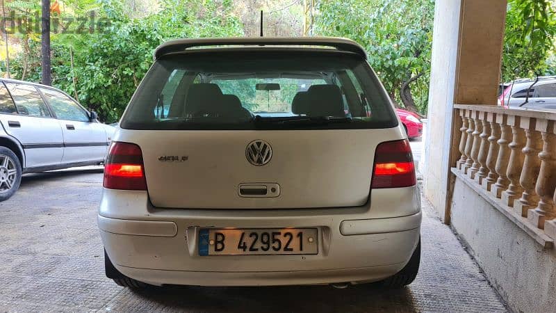 Volkswagen Golf 2008 1