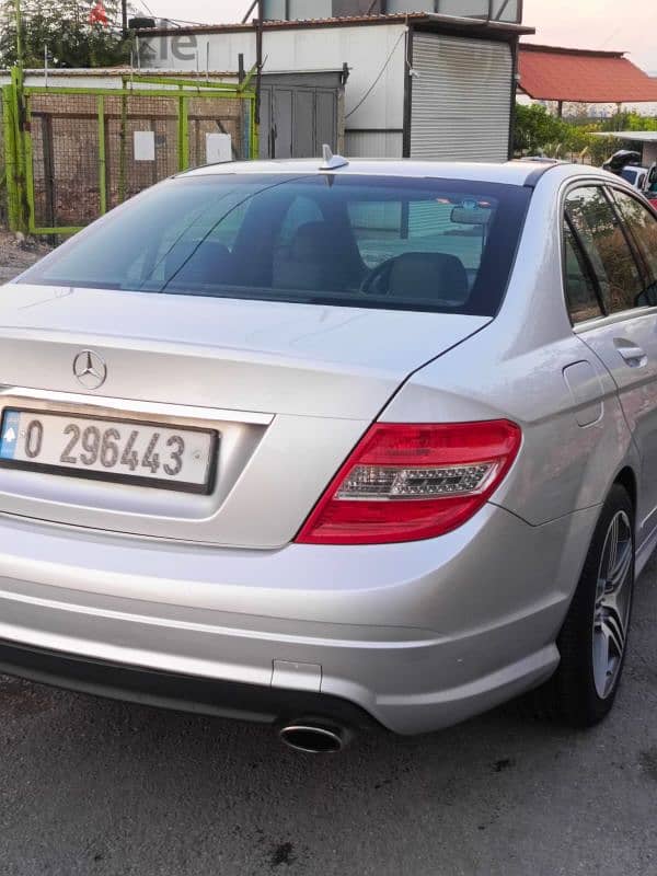 Mercedes-Benz C-Class 300 2009 3