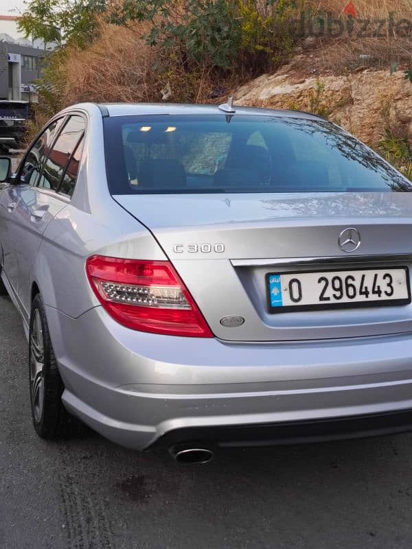 Mercedes-Benz C-Class 300 2009 4