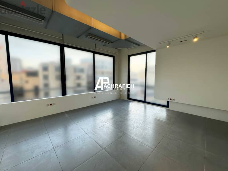 4 Floors - Furnished Office For Rent in Adlieh-مكتب للأجار في العادلية 10