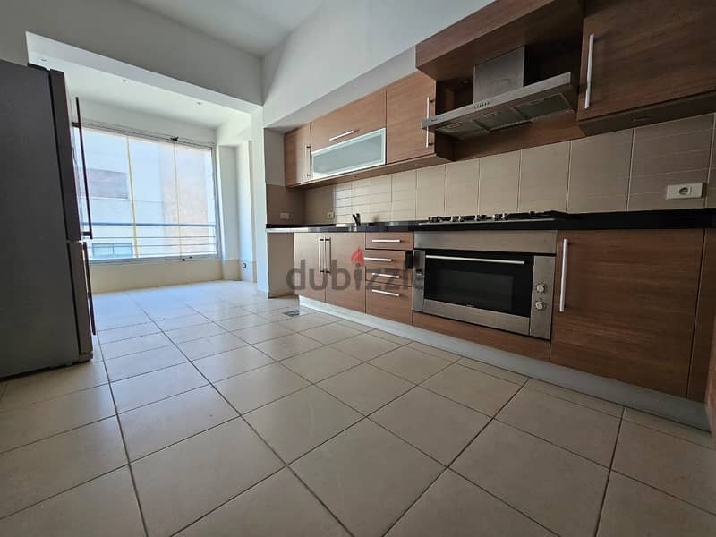 AH24-3708 Modern 280m² Apartment in Tabaris, Beirut is now for rent 8