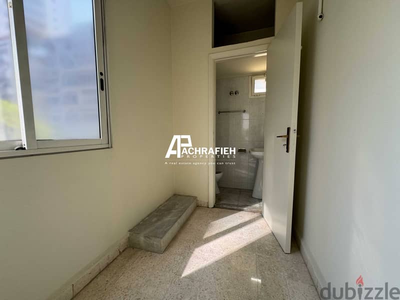 Office For Rent in Achrafieh - مكتب للأجار في الأشرفية 7