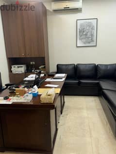 SPACIOUS OFFICE IN THE HEART OF DOWNTOWN (200SQ) 4 OFFICES , (BTR-339) 0