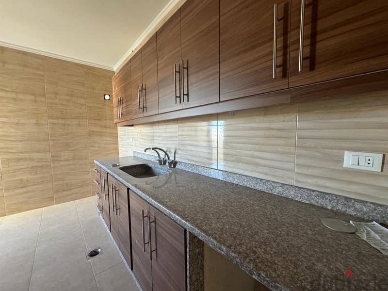 Apartment for sale in Tripoli شقة للبيع في طرابلس 1