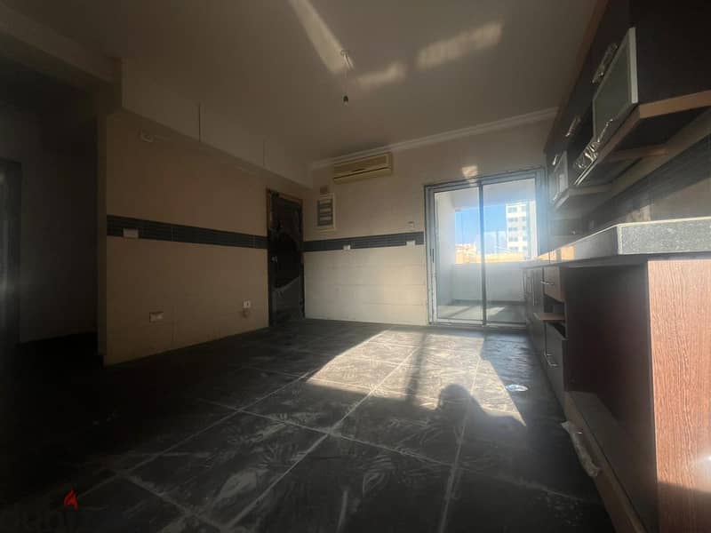 Apartment for sale in Ras El Nabaa شقة للبيع في راس النبع 10