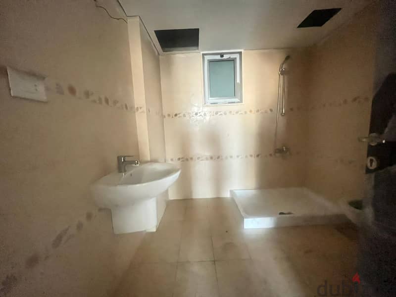 Apartment for sale in Ras El Nabaa شقة للبيع في راس النبع 17