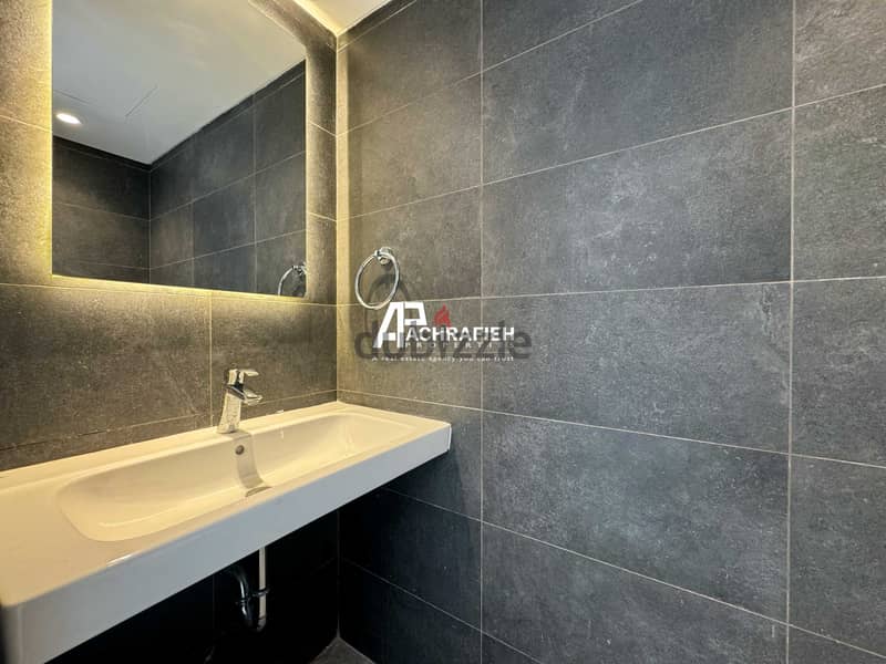 Loft For Rent In Achrafieh - شقة للأجار في الأشرفية 9