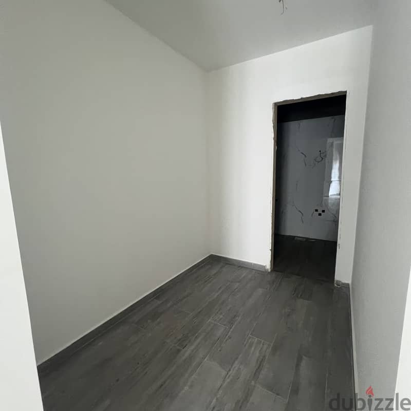 Apartment for sale in Bekfaya شقة للبيع في بكفيا 5