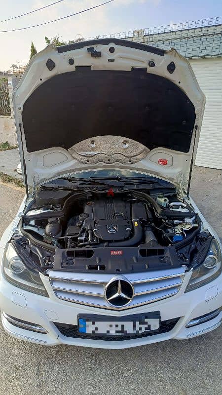 Mercedes-Benz C-Class 2012 9