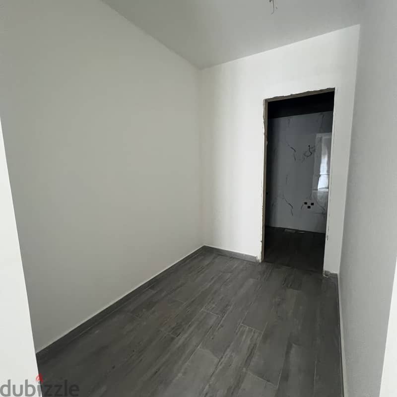 Apartment for sale in Bekfaya شقة للبيع في بكفيا 5