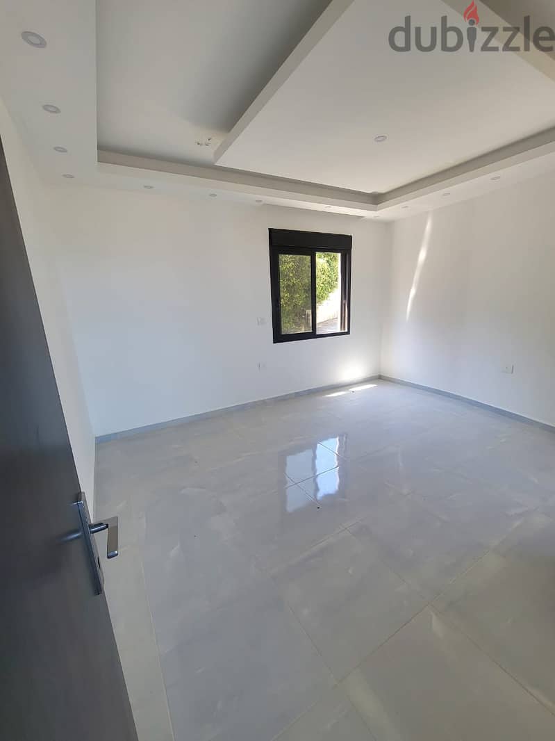 240 SQM Duplex Apartment For Sale In Safra With Terrace #KR1104135 4