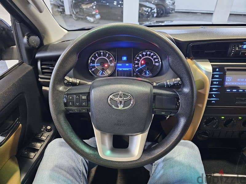 2017 Toyota Fortuner 7 Seats 41000 Km Only Company Source &Maintenance 14