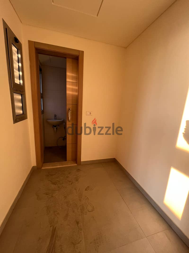 High-End Apartment  - Prime Location For Sale شقة راقية - موقع مميز 6