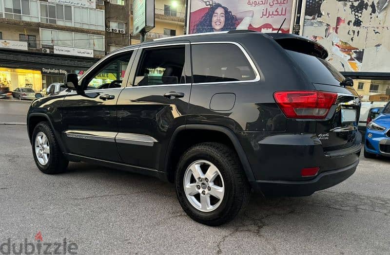 Jeep Grand Cherokee 2011 1