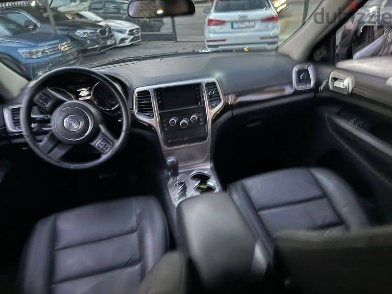 Jeep Grand Cherokee 2011 5