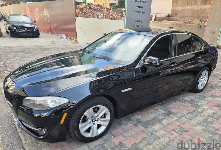 BMW 5-Series 2012 528 4