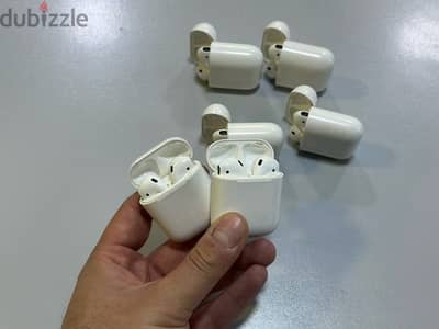 AirPods used super clean in excellent condition